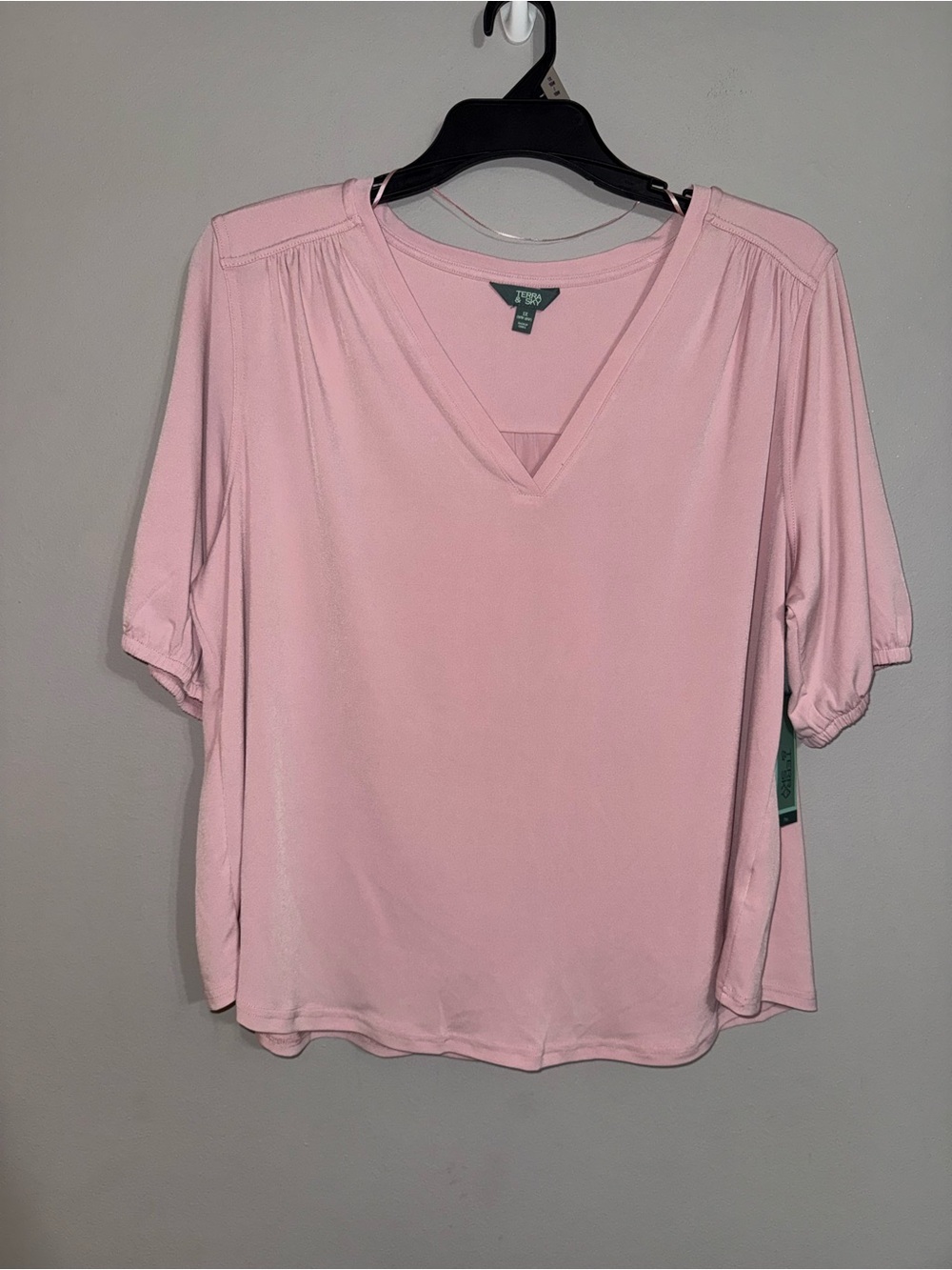 Terra & Sky Women’s  Pink V-Neck Elbow Sleeve Top 1x